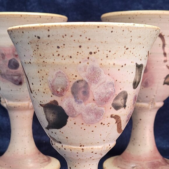 Maureen Lewis Pottery - Picture 3 of 6